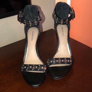 Gianni Bini black heels/sandals size 8